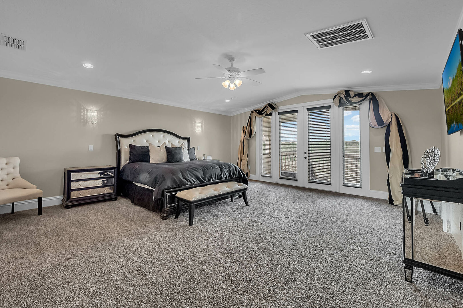 image-154495810-dvc-rental-store-disney-vacation-club-point-rentals