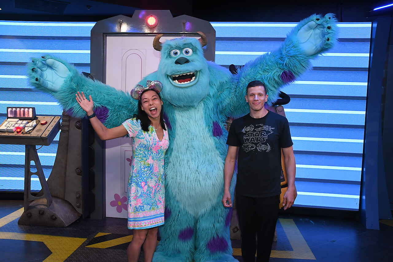 Character Meet and Greets at Disney World - DVC Rental Store
